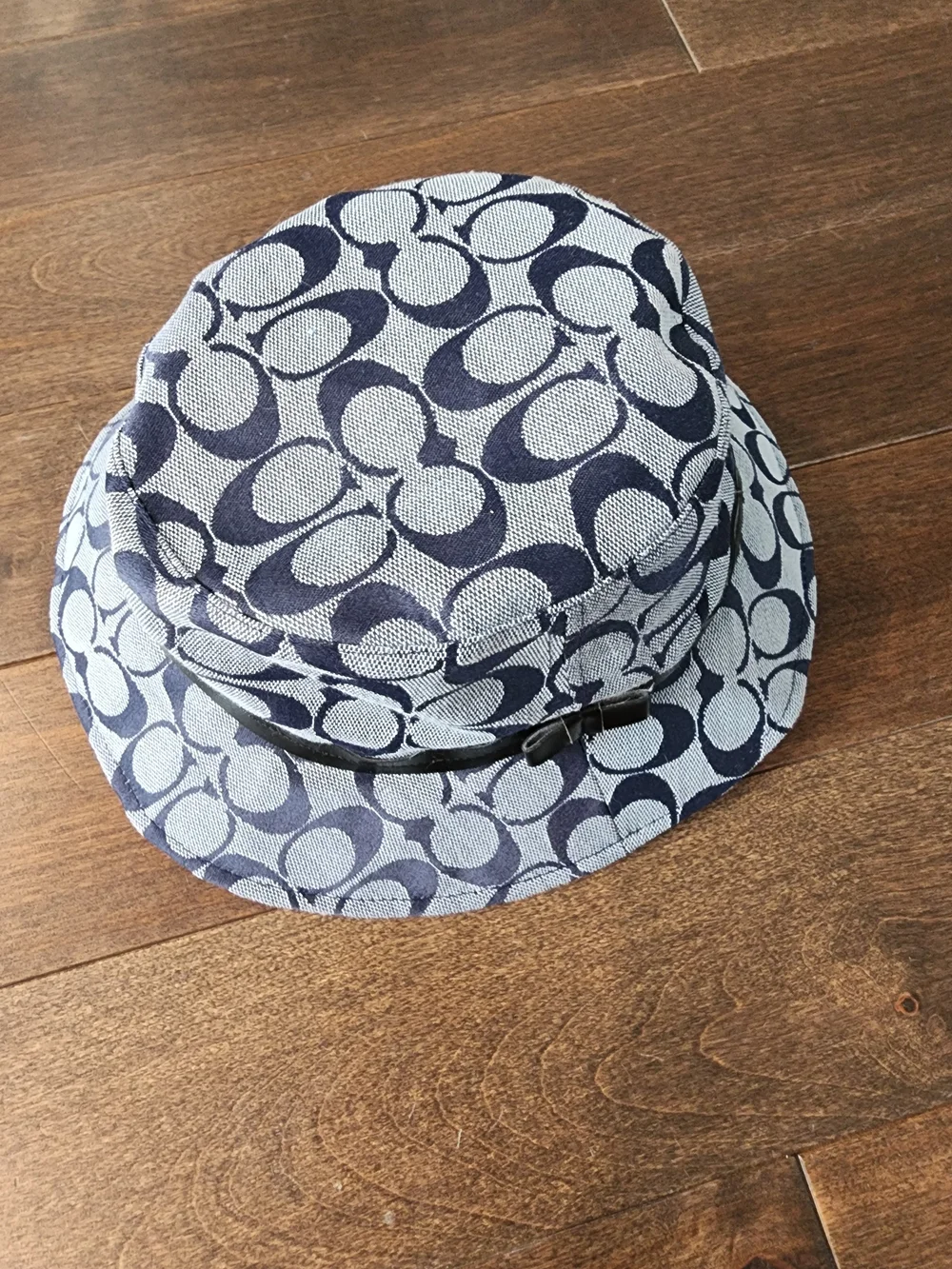 Coach RARE Navy Signature Denim Bucket Hat with Bow Trim Size M/L - Picture 5 of 8